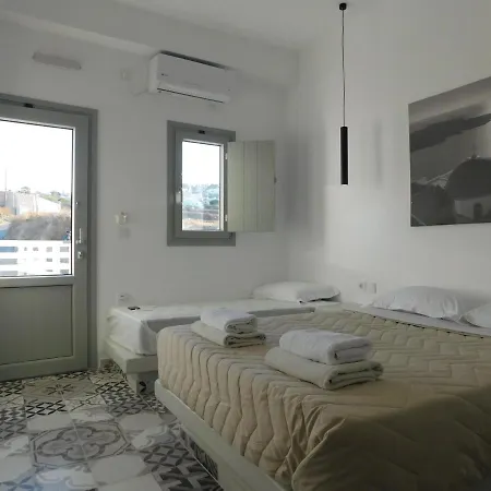 Vd Exo Katikies Fira (Santorini)